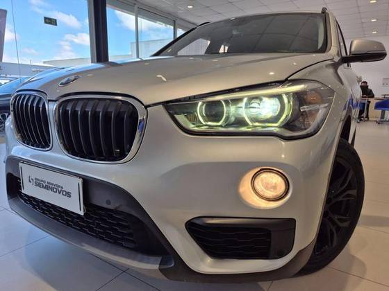 BMW X1 2.0 16V TURBO ACTIVEFLEX SDRIVE20I 4P AUTOMÁTICO BMW X1 2.0 16V TURBO ACTIVEFLEX SDRIVE20I 4P AUTOMÁTICO